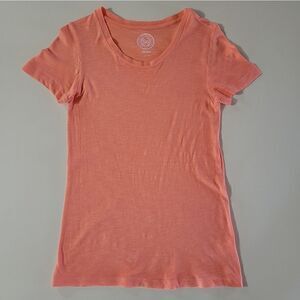 SO® Women's Orange Scoop-neck Short Sleeve Pullover Tee